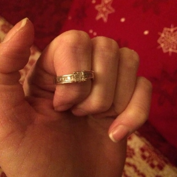 Diamond  ring - Picture 3 of 4